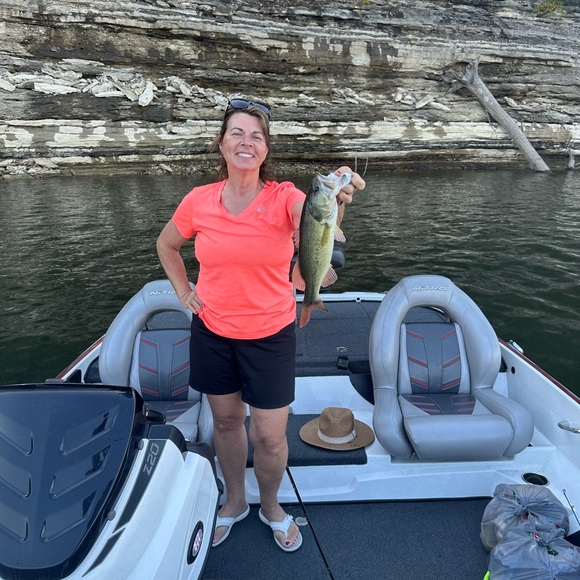 Meet your Posher, Brenda - Picture 5 of 6